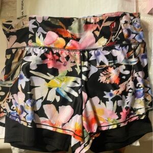 RBX Floral Women's athletic Skirt/ Shorts. (Skort) Size small/petite.